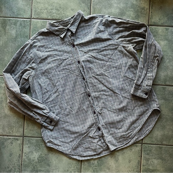 Boys Venezia Jeans Long Sleeve Dress Shirt
Good condition
Size 14/16 - Picture 1 of 6